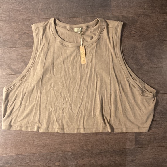 NWT SKIMS *khaki* crop tank size 2XL - Picture 3 of 10